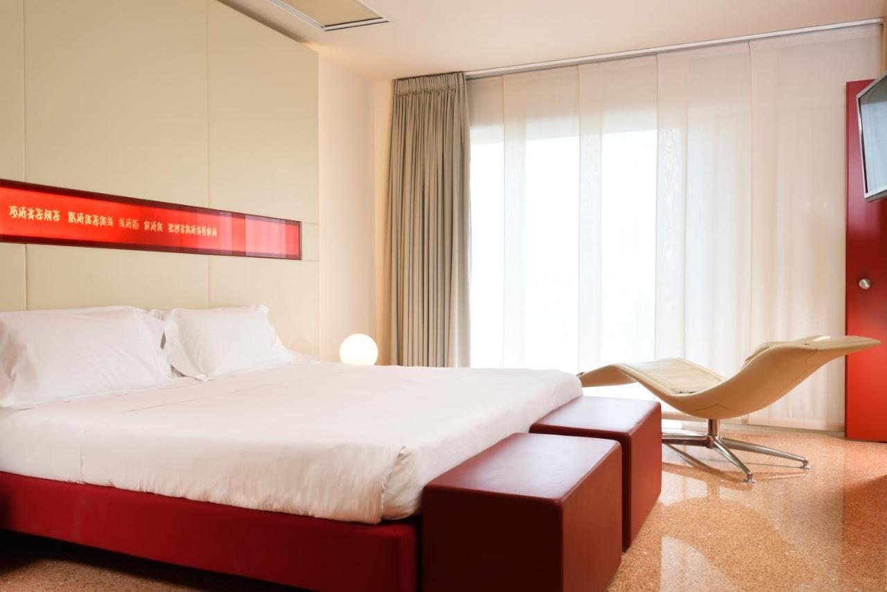 Una Hotels Bologna Centro Bagian luar foto